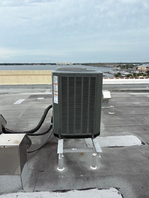 Rooftop ac unit